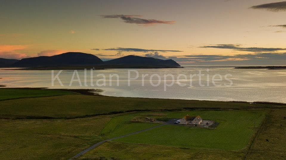 Button – Ben , Button Road, Stenness
