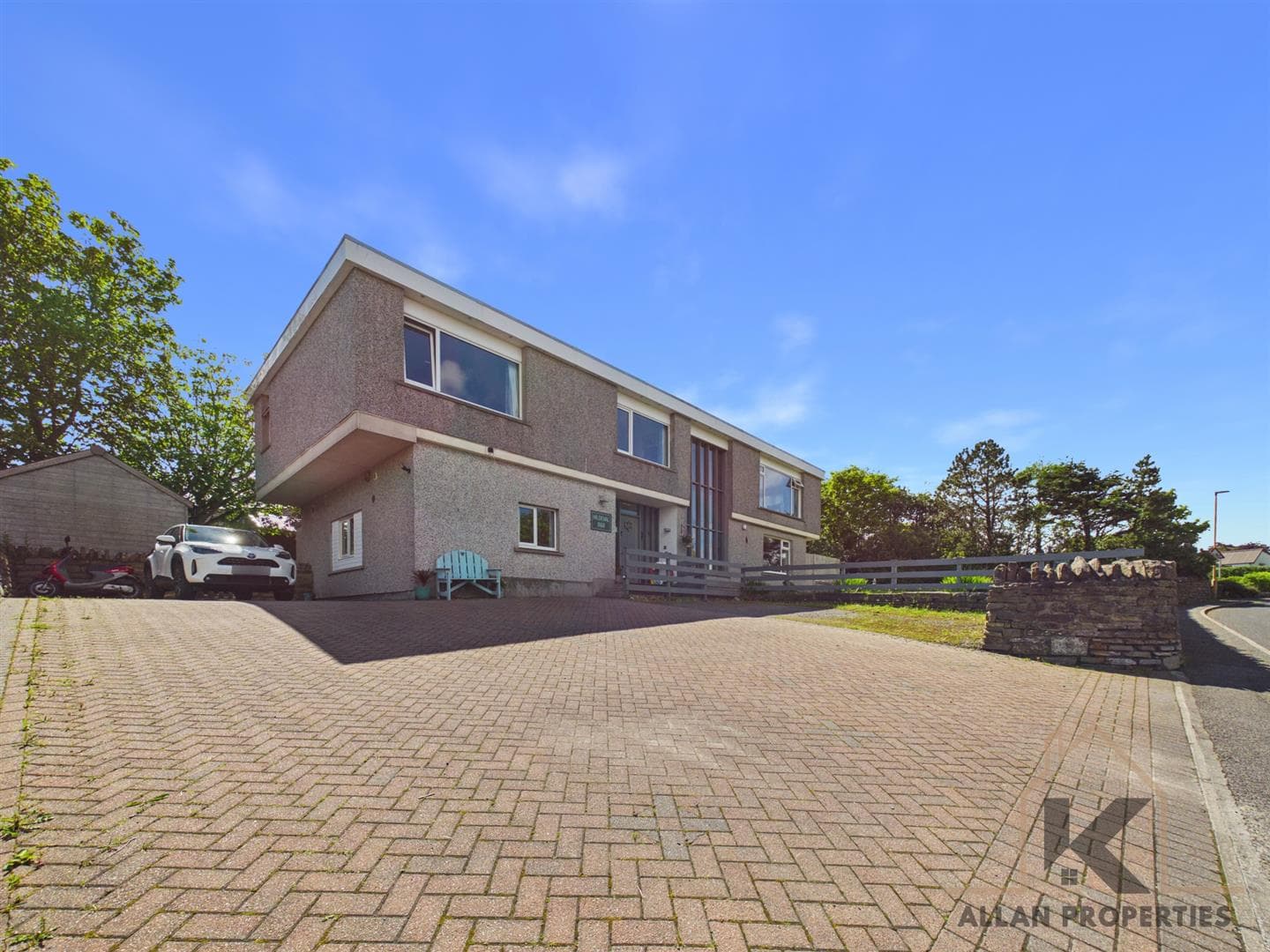Hildeval, Easthill, Kirkwall, Orkney, KW15 1LY