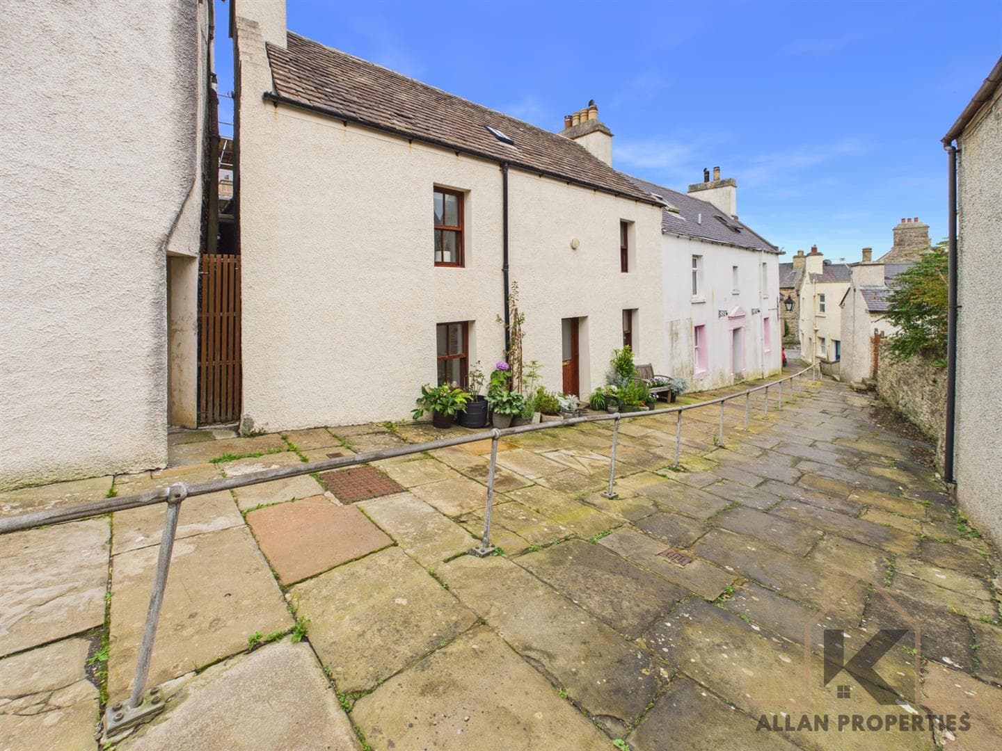 37 Graham Place, Stromness, Orkney, KW16 3BY